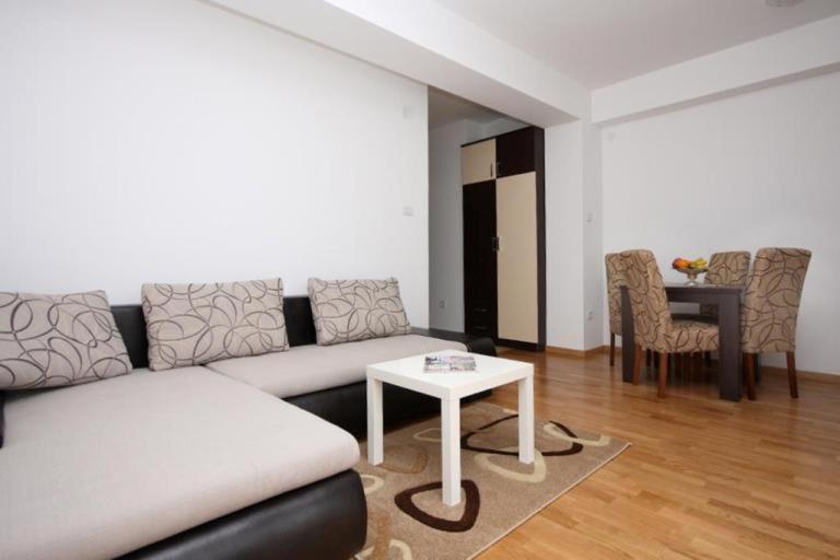 City Montesun Apartments 2 布德瓦 外观 照片